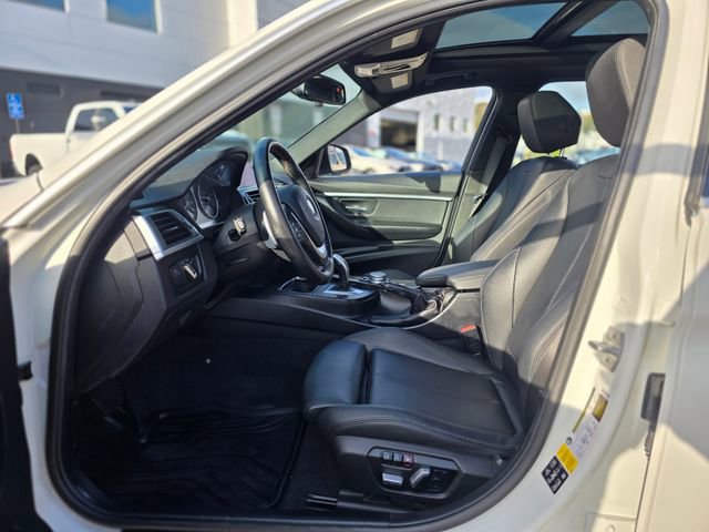 Used 2017 BMW 330i xDrive Wagon image 14