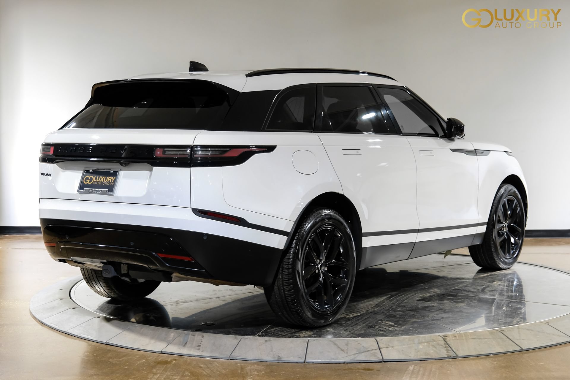 Used 2024 Land Rover Range Rover Velar S AWD/4WD image 10