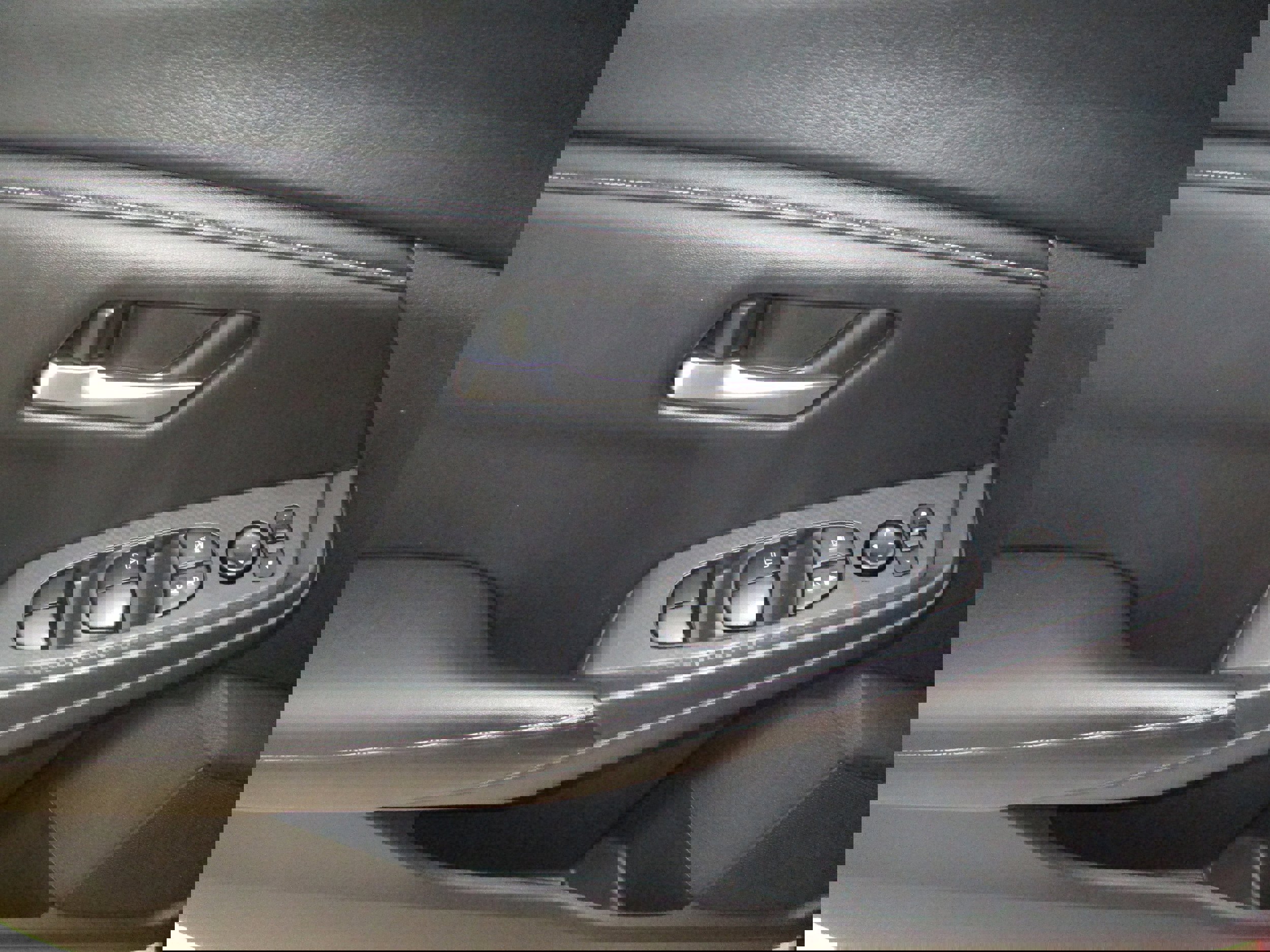 Used 2024 Nissan Sentra SV image 26