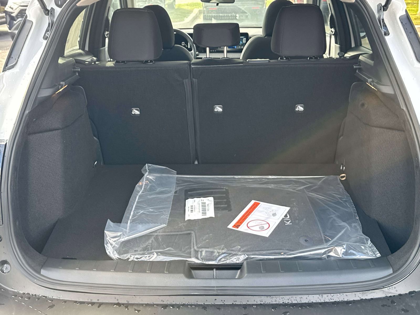 New 2026 Nissan Kicks SV w/ SV Premium Package image 27