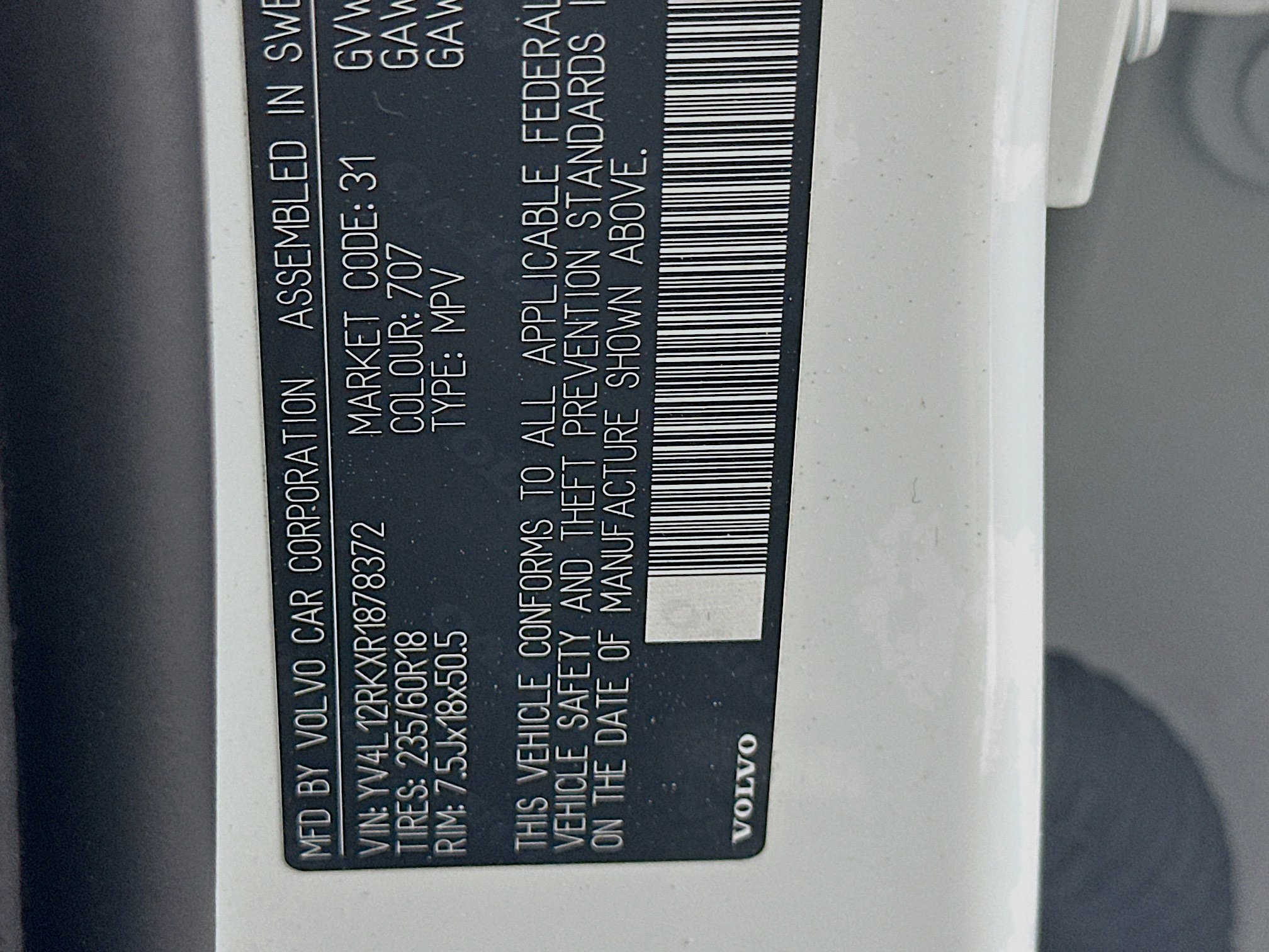 Used 2024 Volvo XC60 B5 Core image 12