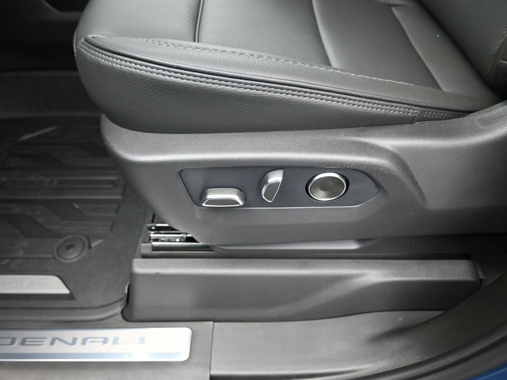 New 2026 GMC Sierra 3500 Denali w/ Denali Reserve Package image 11
