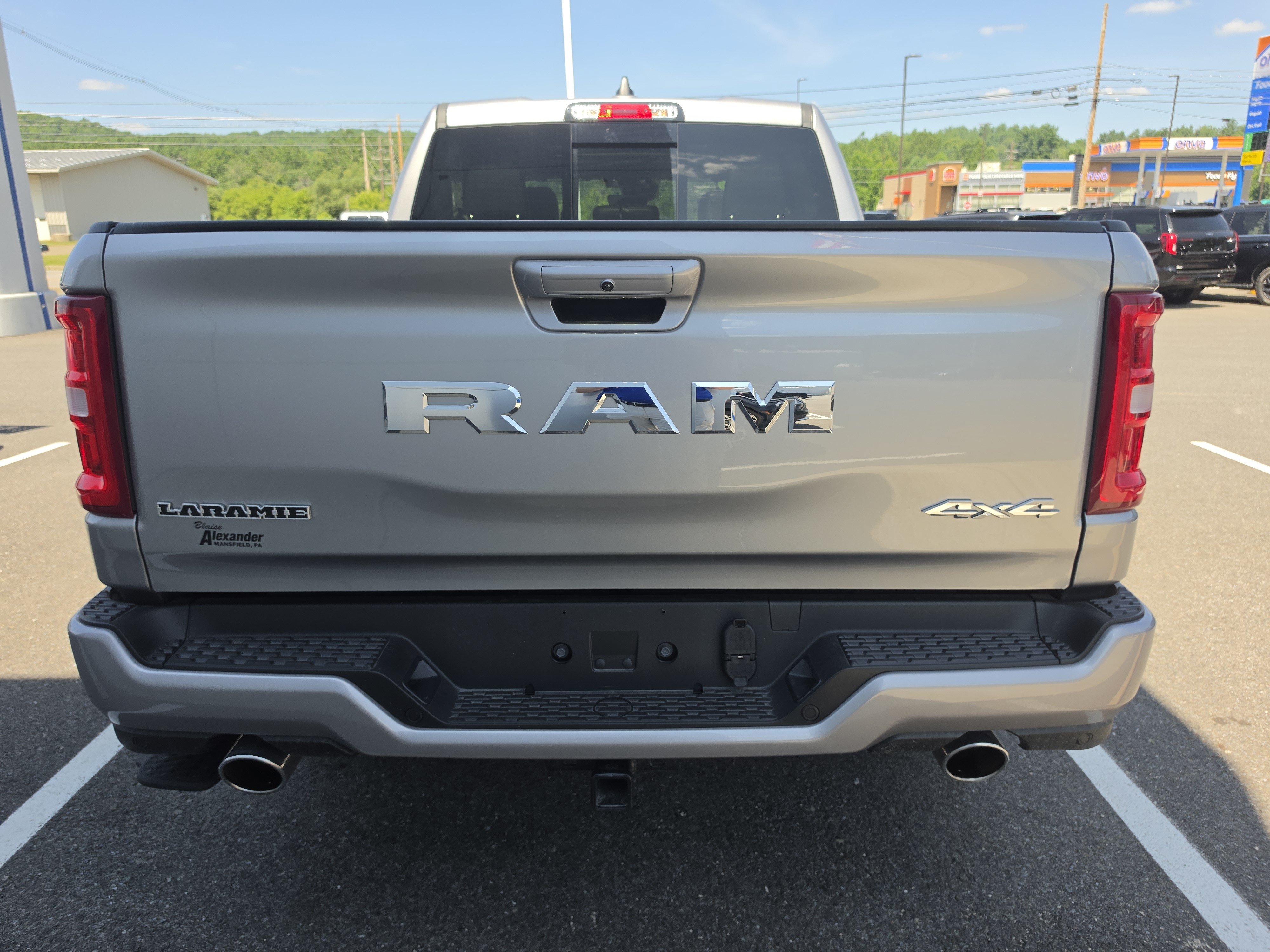 Used 2026 RAM 1500 Laramie AWD/4WD video 4