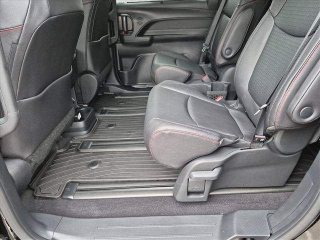 New 2026 Toyota Sienna XSE FWD image 15