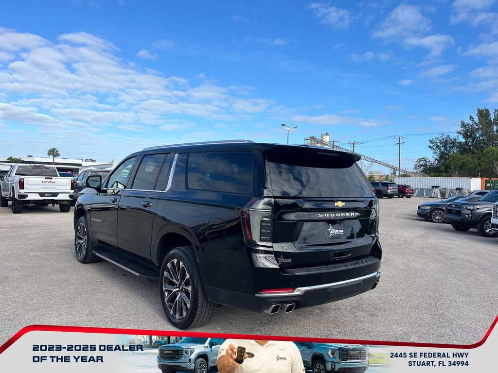 Used 2025 Chevrolet Suburban High Country w/ Sun And Tow Package image 5