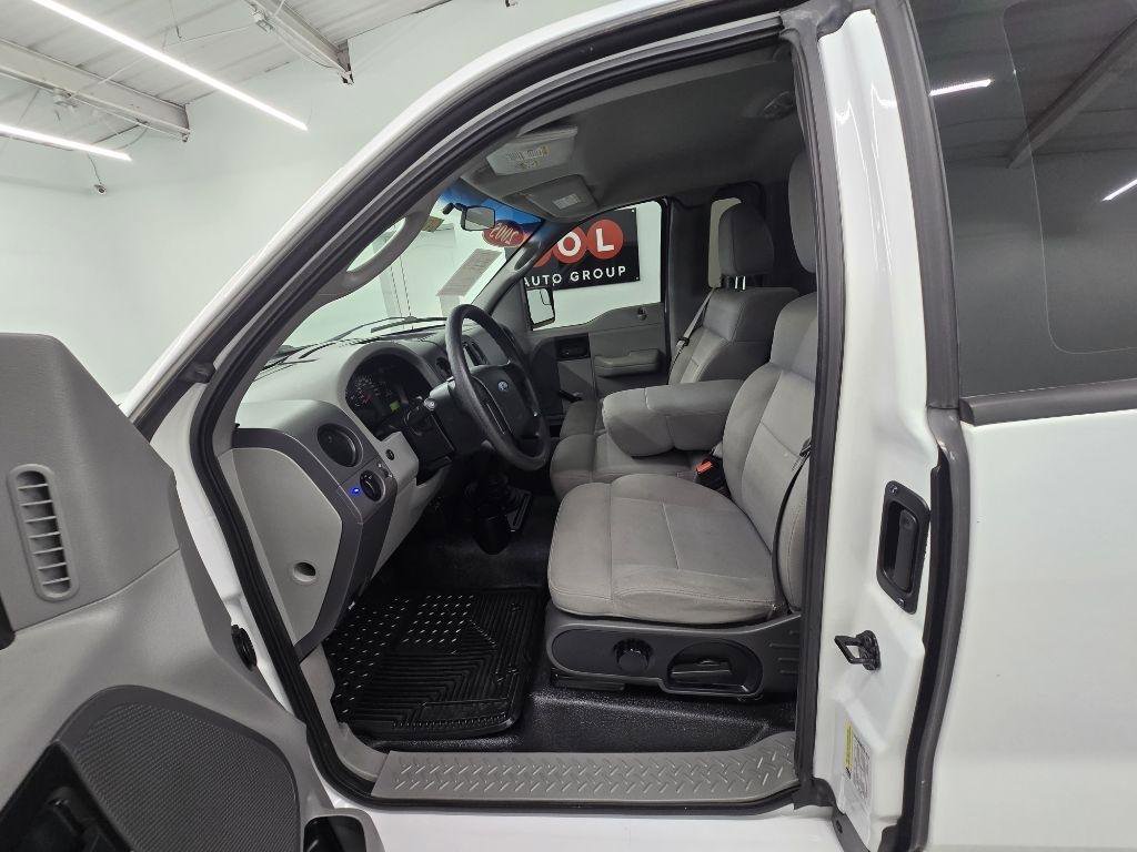Used 2005 Ford F150 STX RWD image 12