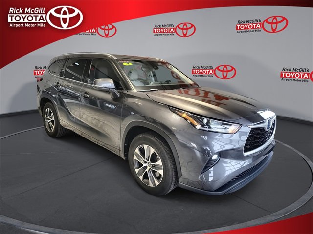 Used 2021 Toyota Highlander XLE image 1