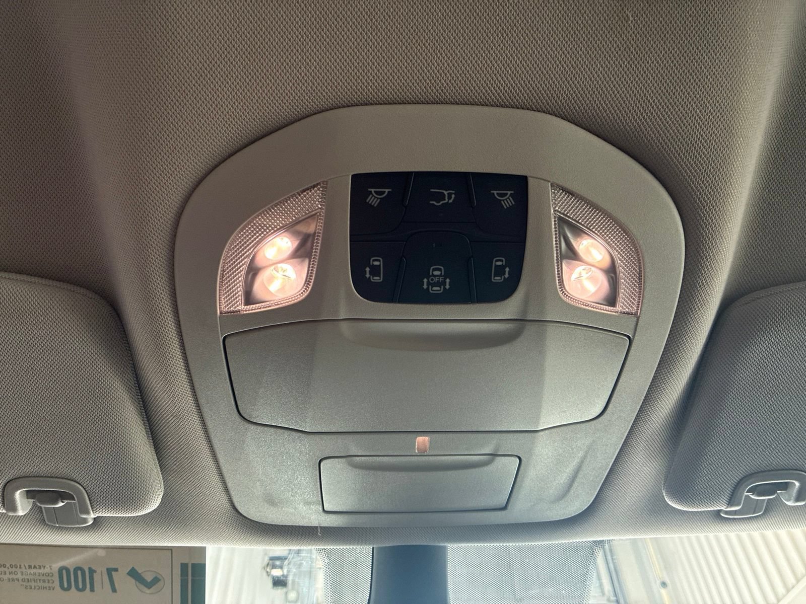 Used 2023 Chrysler Voyager LX FWD image 28