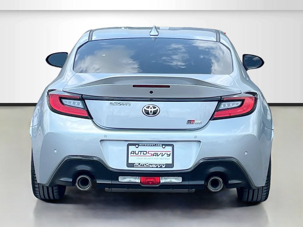 Used 2025 Toyota GR86 Premium w/ ALL Weather Mat Package (TMS) RWD image 6