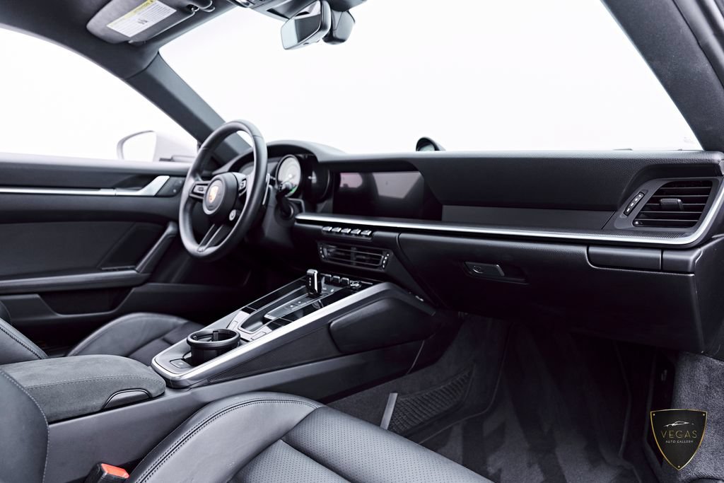 Used 2023 Porsche 911 Carrera RWD image 43