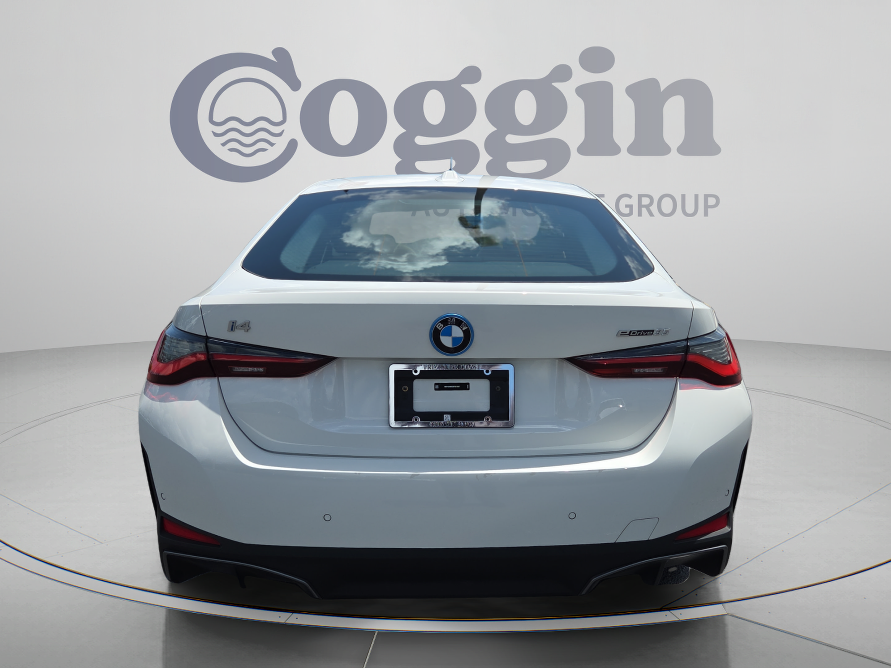 Used 2024 BMW i4 eDrive35 w/ Premium Package RWD image 4
