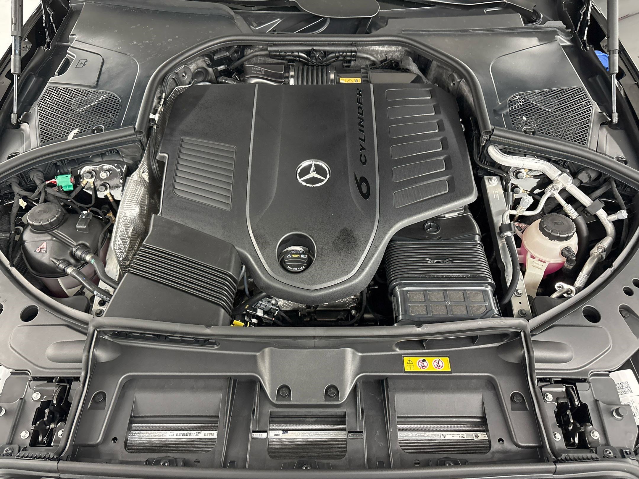 New 2026 Mercedes-Benz S 580e 4MATIC Sedan image 19
