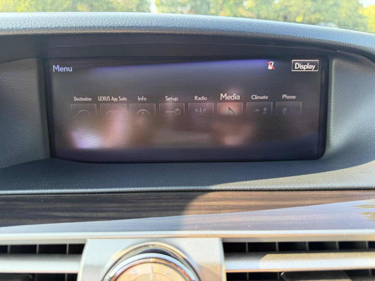 Used 2015 Lexus LS 460 AWD image 36