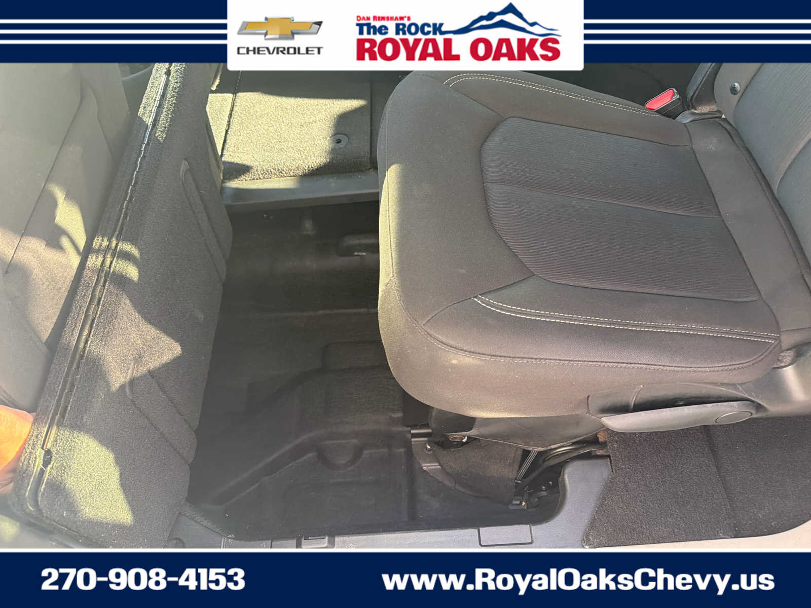 Used 2023 Chrysler Voyager LX FWD image 27