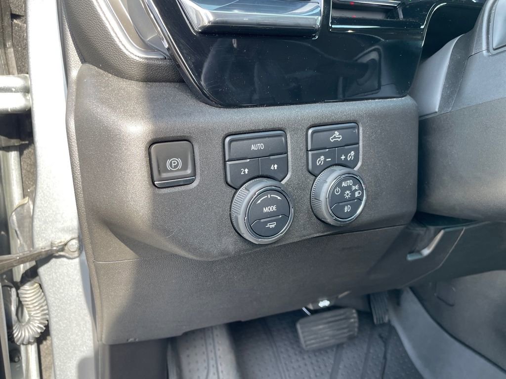 Used 2024 Chevrolet Silverado 1500 RST AWD/4WD image 21