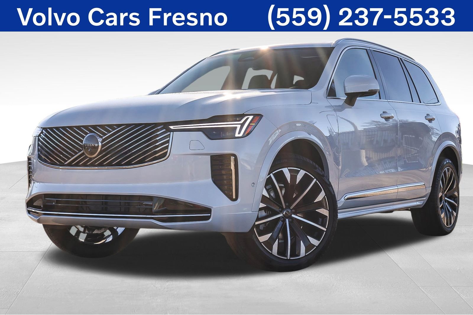 Used 2026 Volvo XC90 B5 Plus w/ Protection Package AWD/4WD image 1