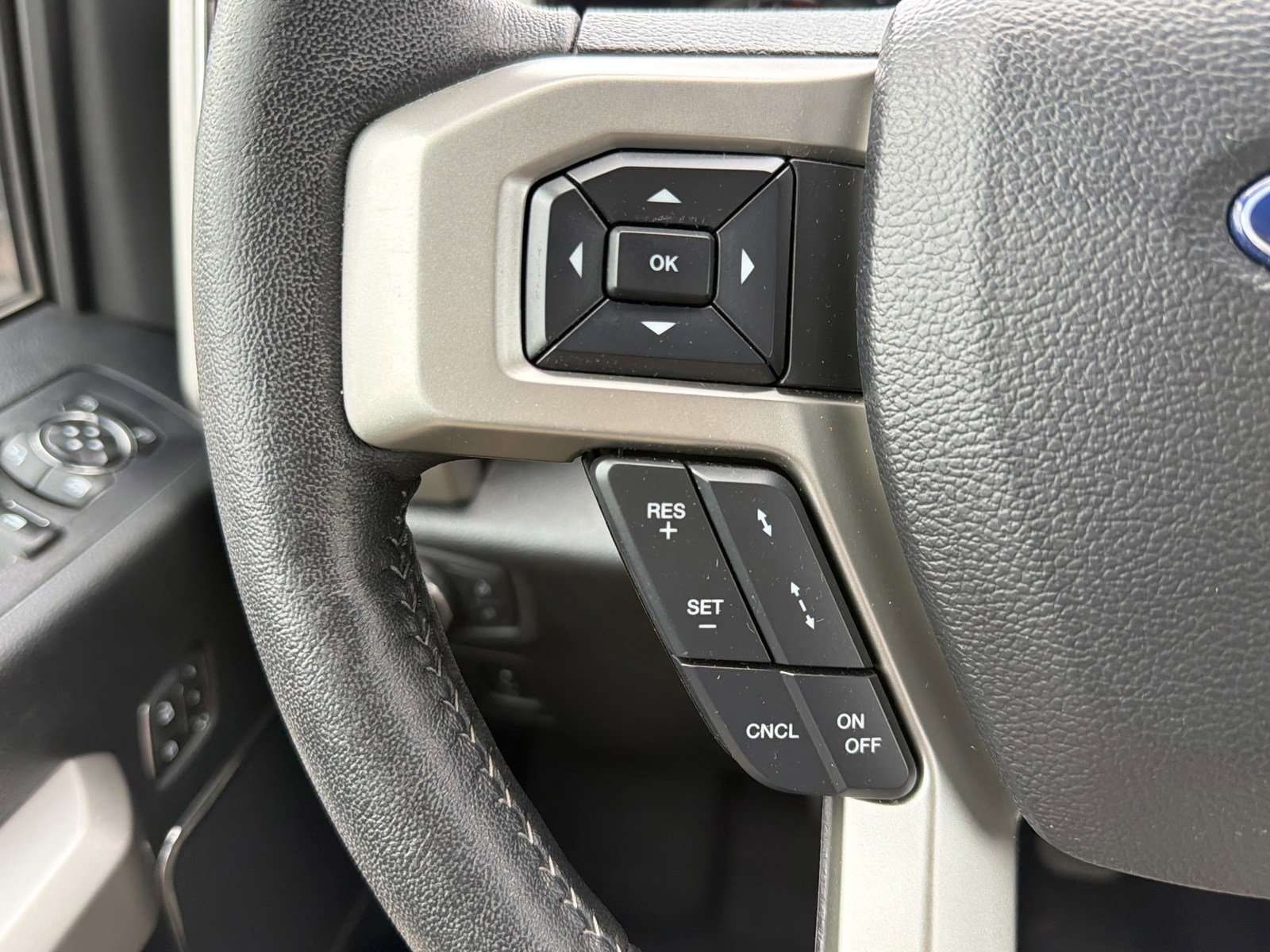 Used 2020 Ford F150 Lariat w/ Equipment Group 502A Luxury image 30