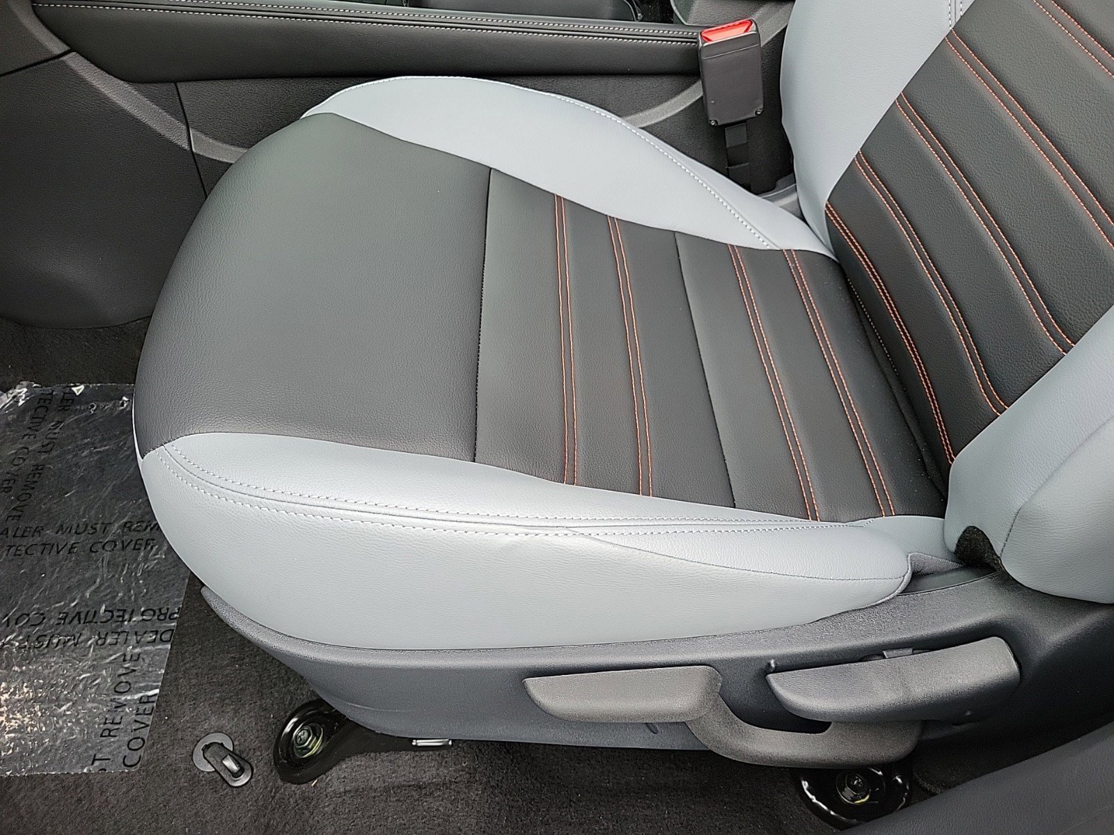 New 2024 Nissan Kicks SR w/ SR Premium Package image 13