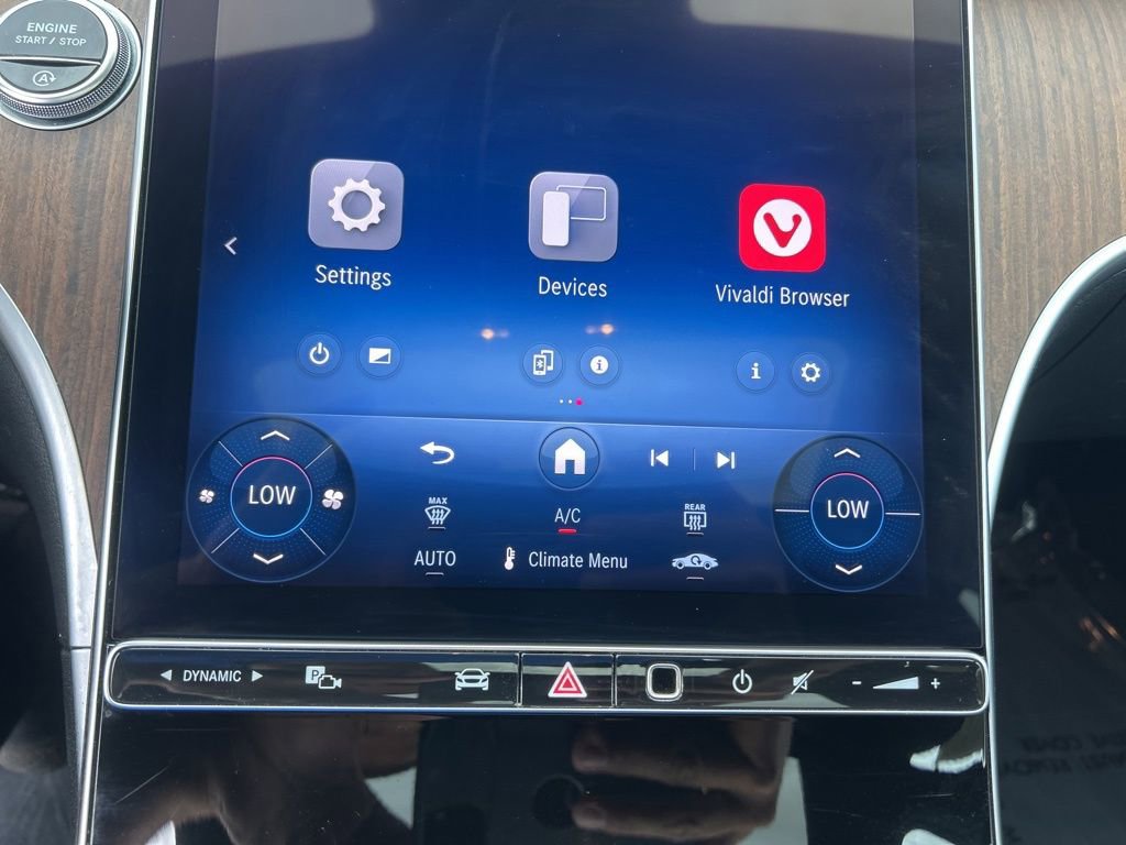 Used 2025 Mercedes-Benz C 300 4MATIC Sedan image 41