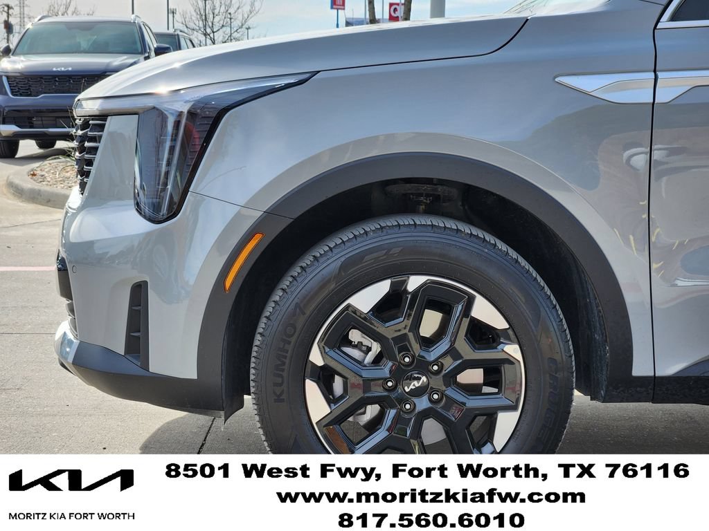 Certified 2025 Kia Sorento S AWD/4WD image 6
