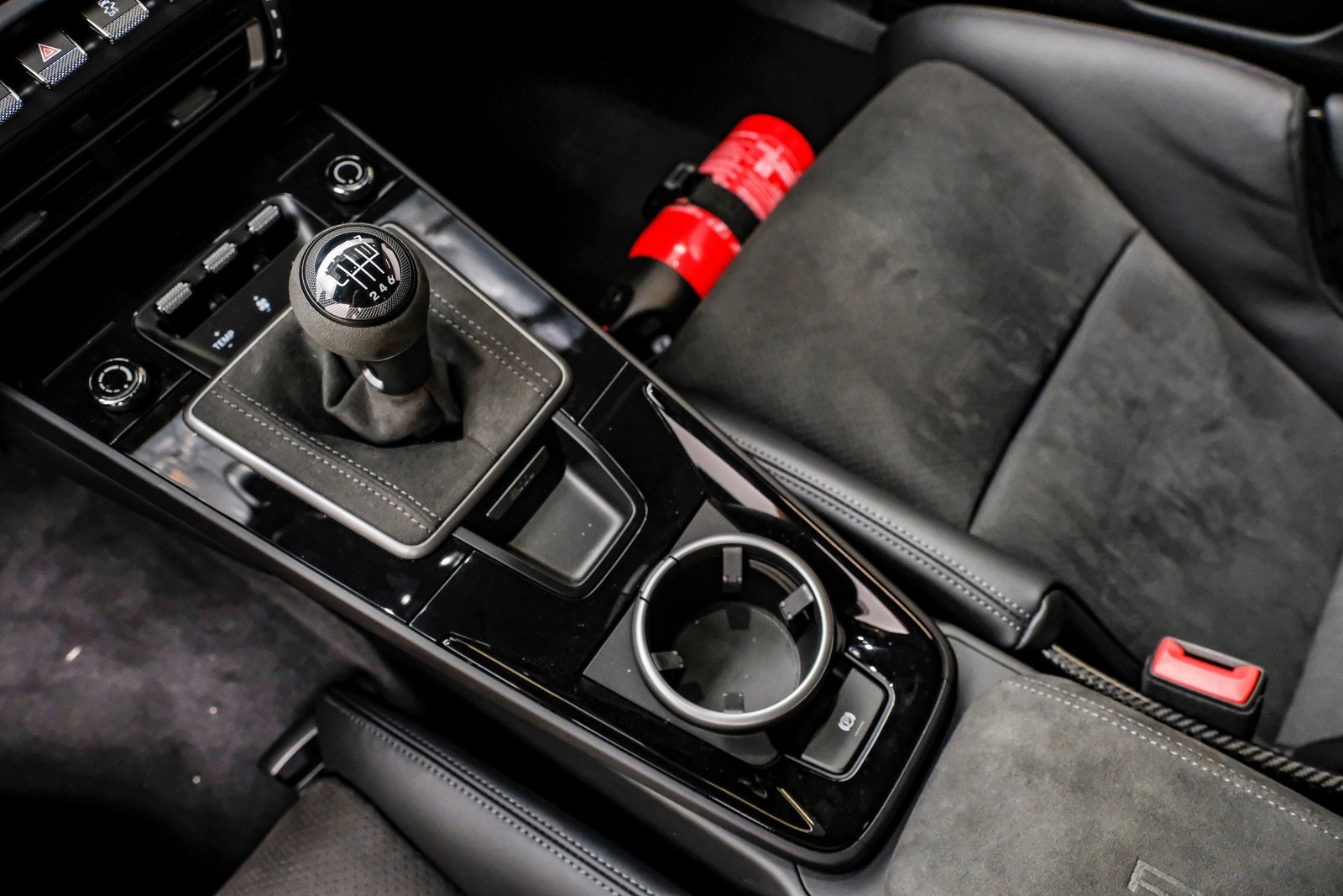 Used 2024 Porsche 911 Carrera T image 32