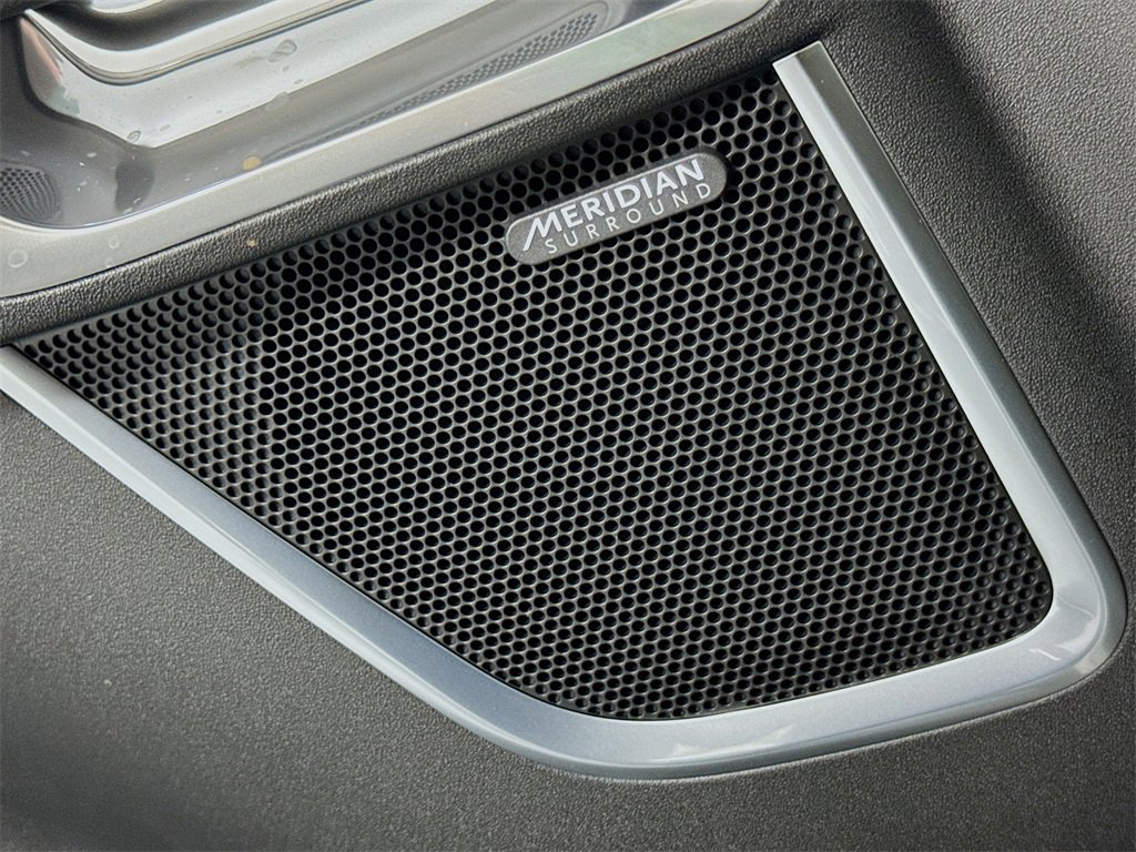 New 2024 Jaguar E-PACE R-Dynamic SE image 19