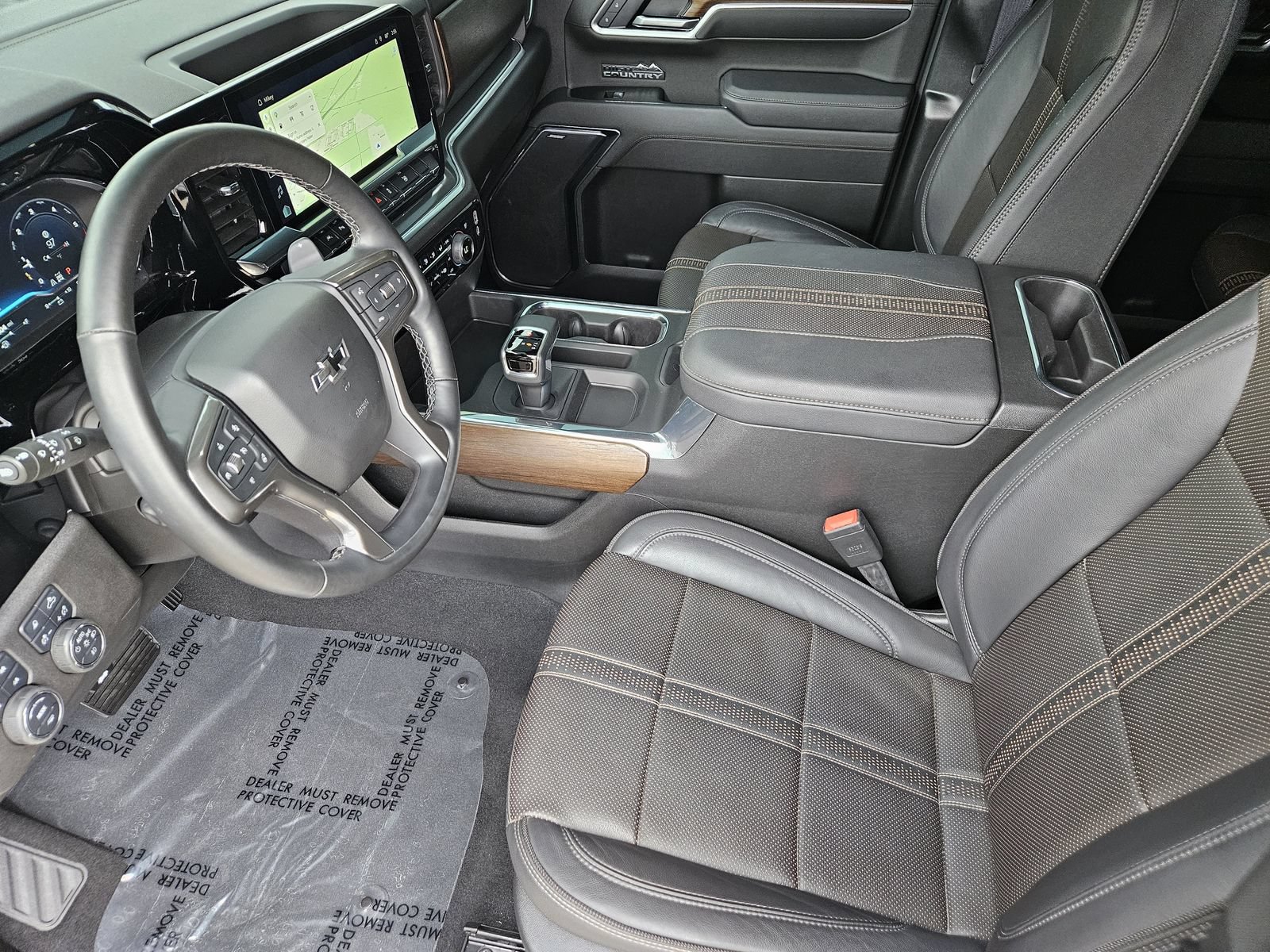Certified 2025 Chevrolet Silverado 1500 High Country w/ Midnight Edition AWD/4WD image 17