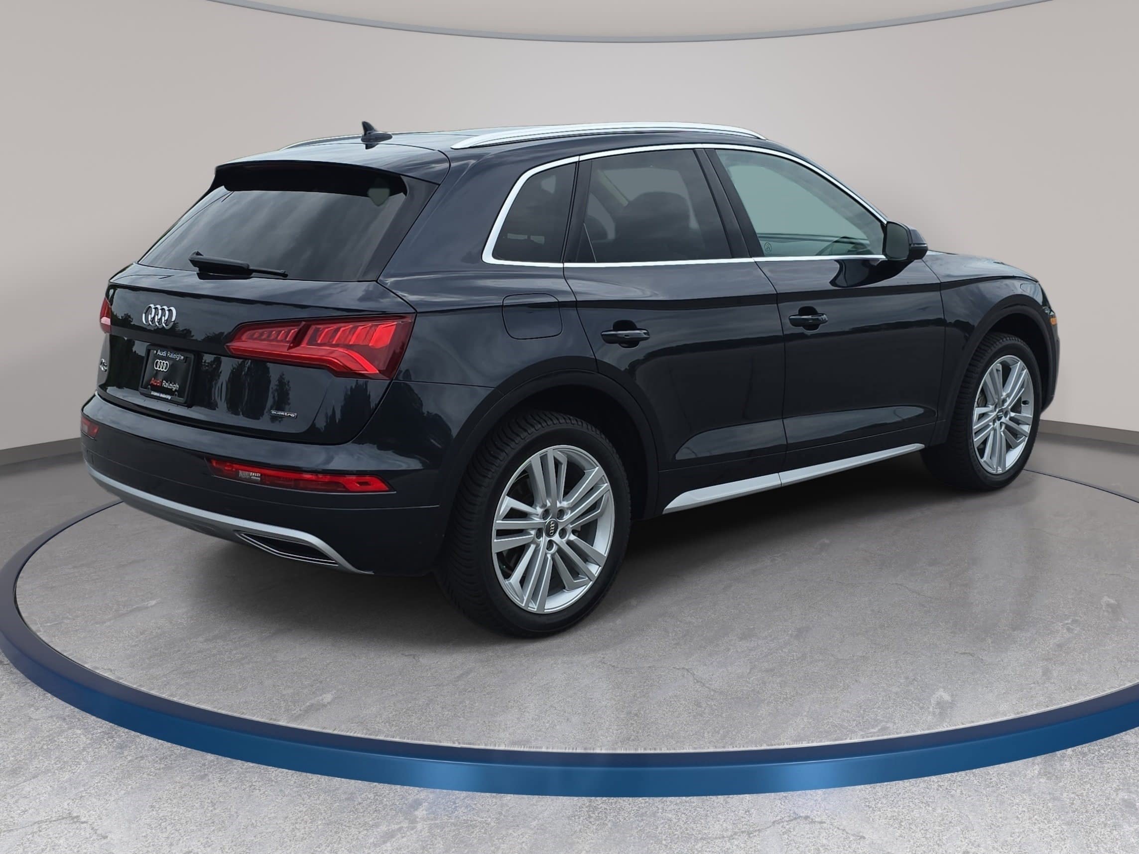 Used 2020 Audi Q5 2.0T Premium Plus w/ Premium Plus Package AWD/4WD image 5