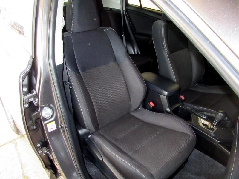 Used 2013 Toyota RAV4 XLE image 32