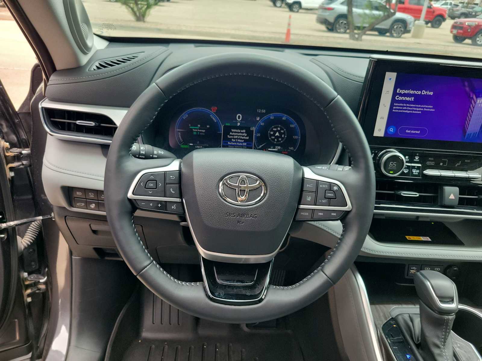 Used 2025 Toyota Highlander Platinum AWD/4WD image 19