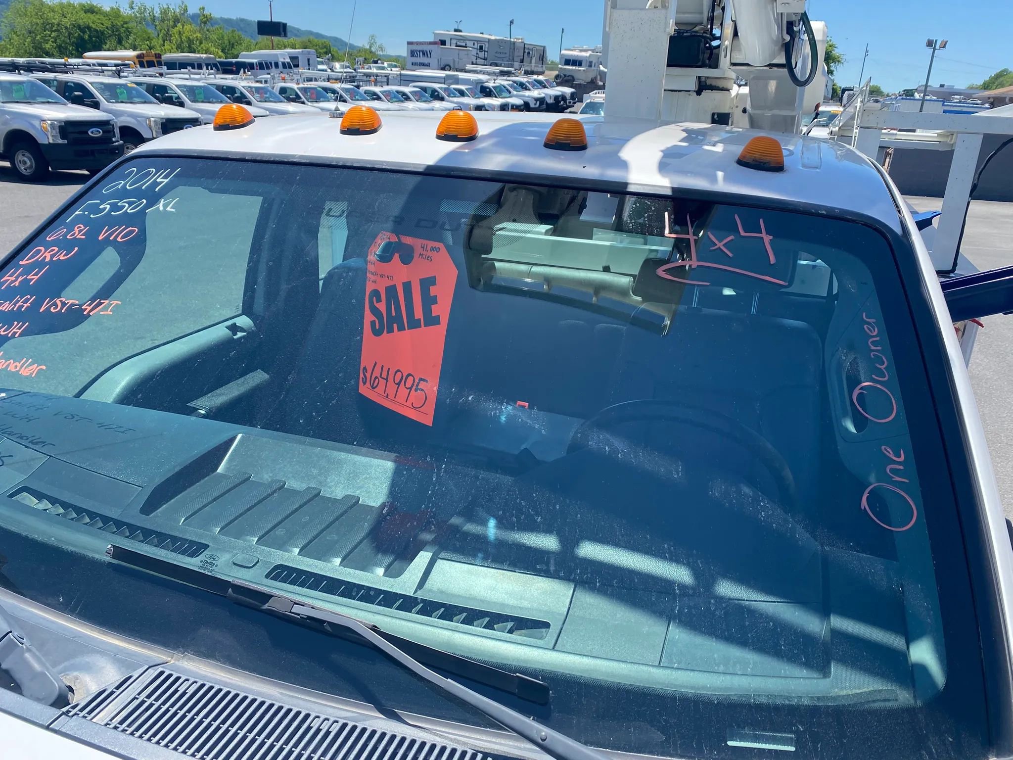 Used 2014 Ford F550 4x4 SuperCab Super Duty image 4