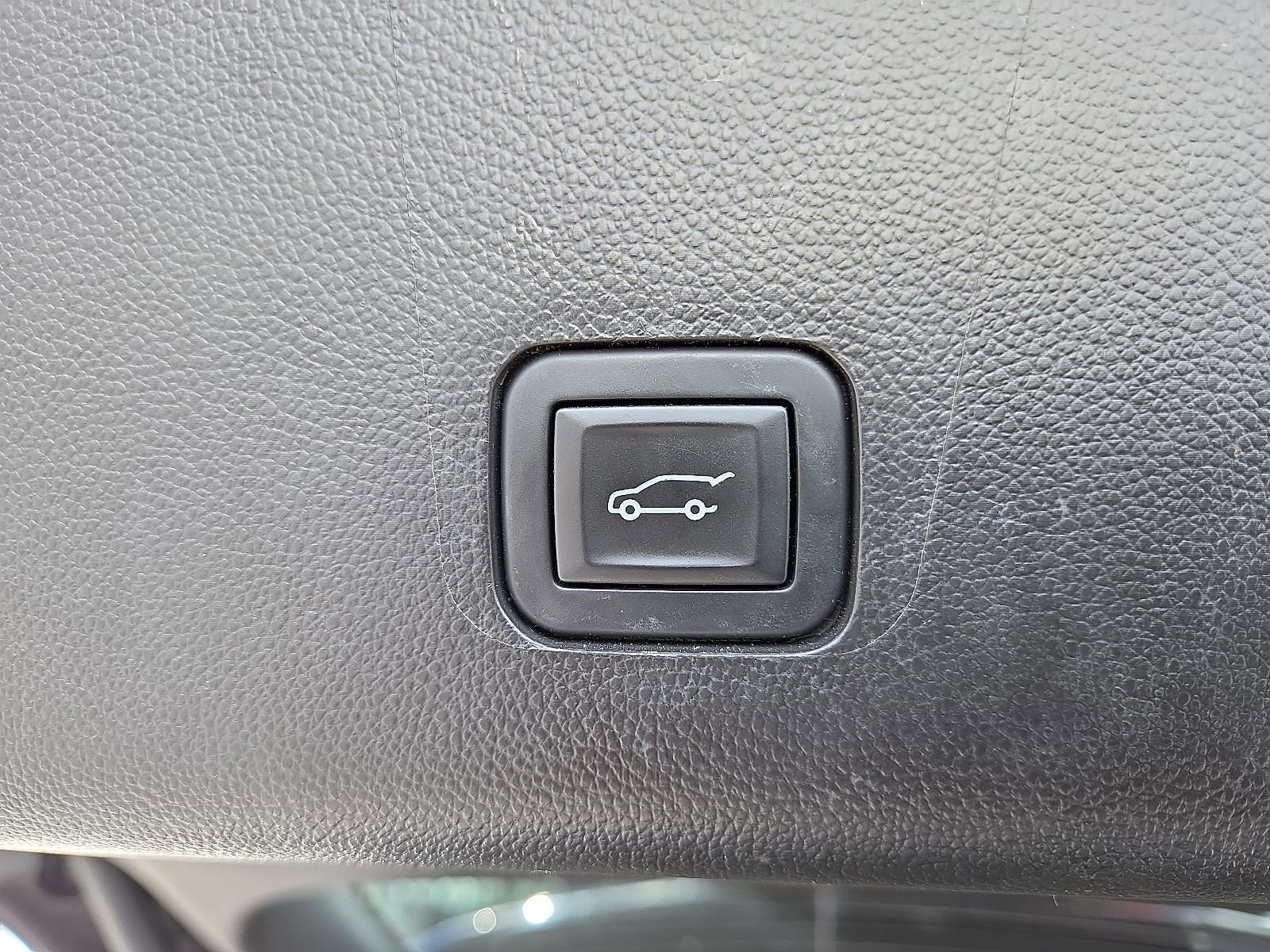 Used 2019 Chevrolet Traverse LT w/ LT Premium Package image 30