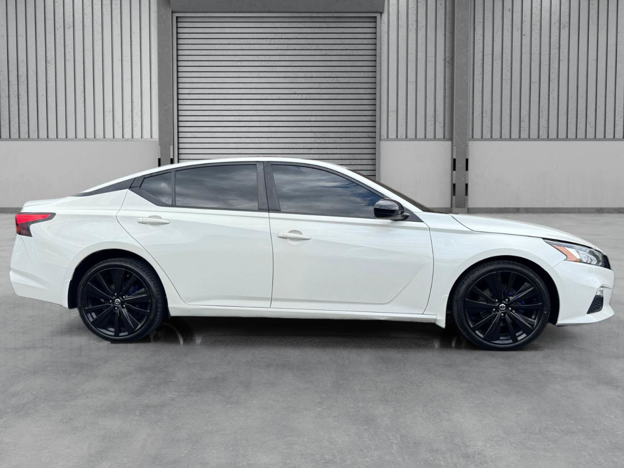 Used 2020 Nissan Altima 2.5 SR AWD/4WD image 31