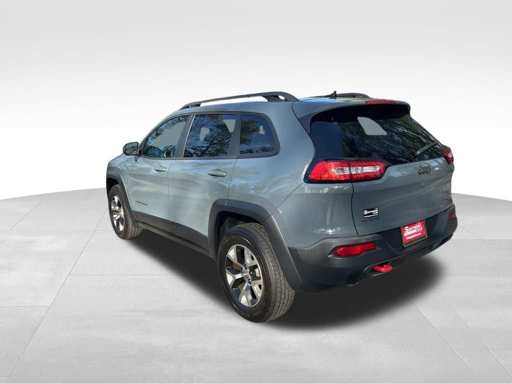 Used 2015 Jeep Cherokee Trailhawk w/ Comfort/Convenience Group image 3