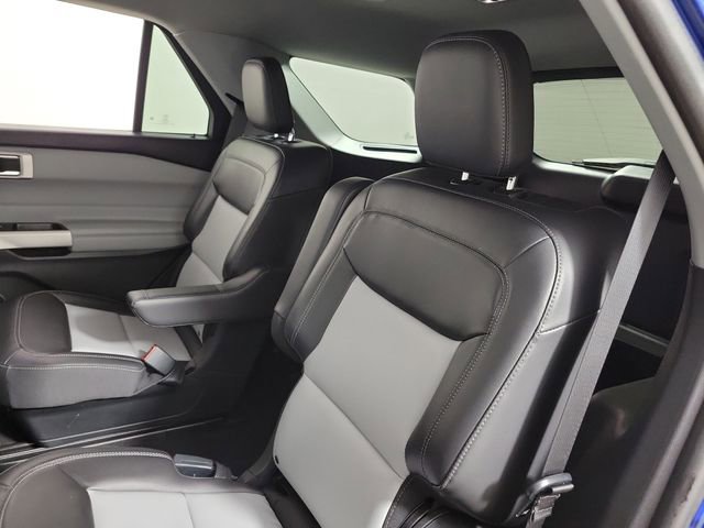 Used 2022 Ford Explorer XLT w/ Equipment Group 202A image 13