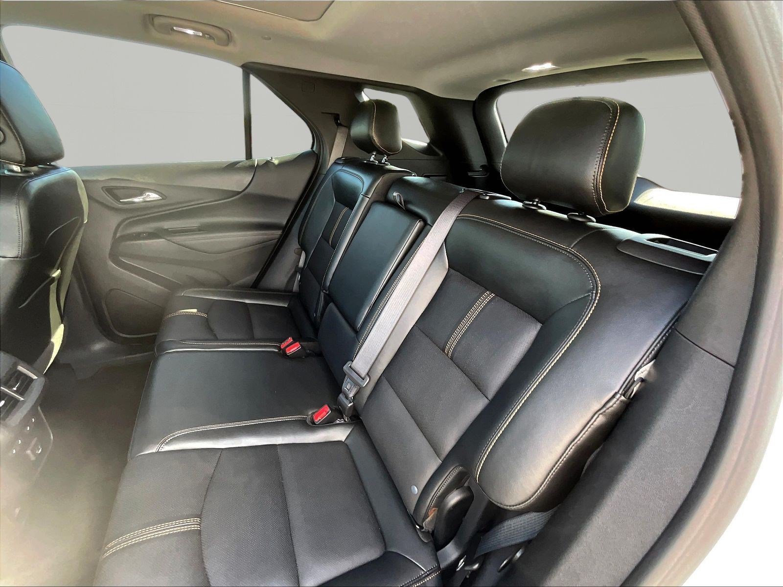 Used 2023 Chevrolet Equinox Premier FWD image 22