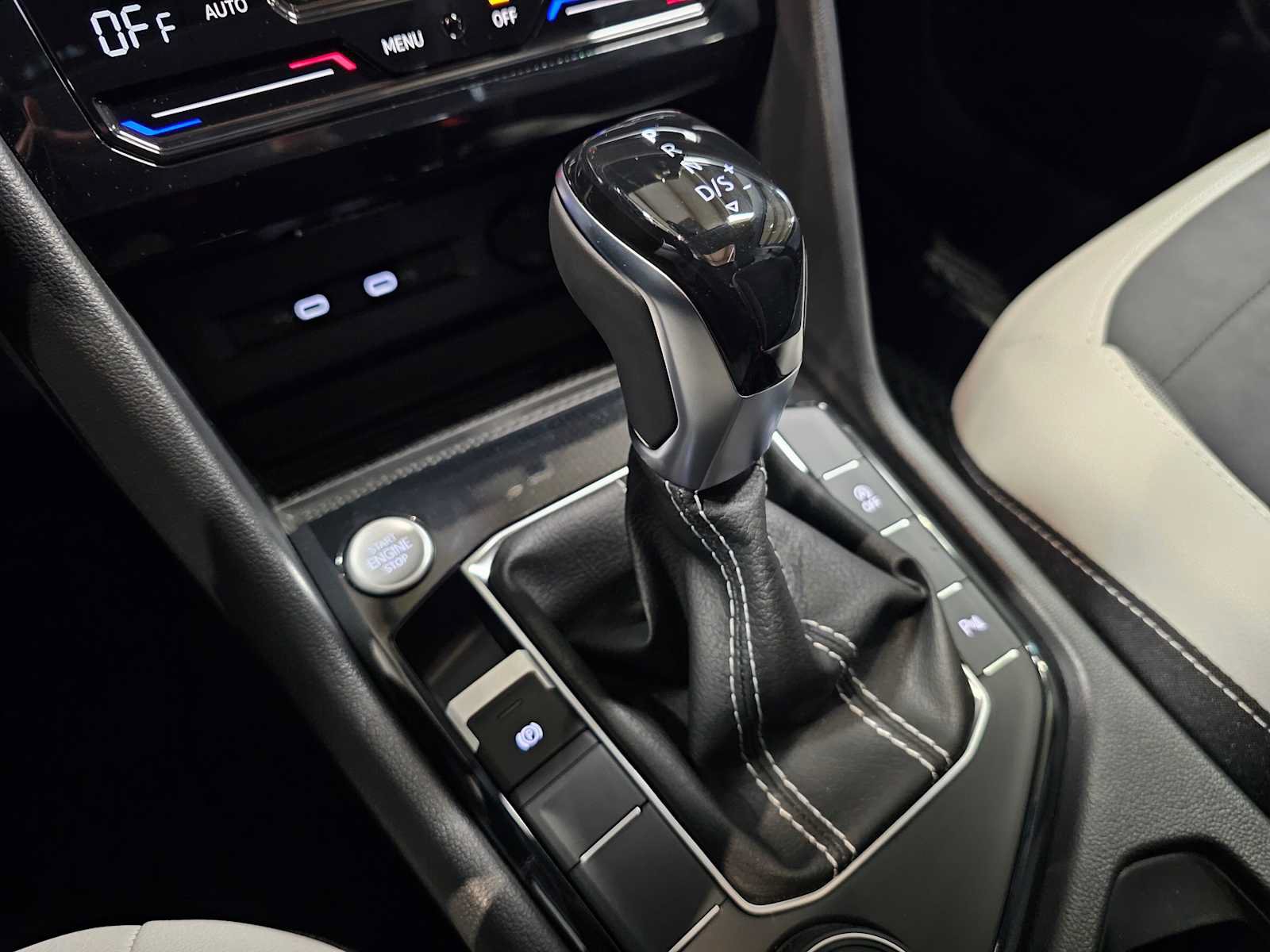 New 2026 Volkswagen Taos SE AWD/4WD image 31
