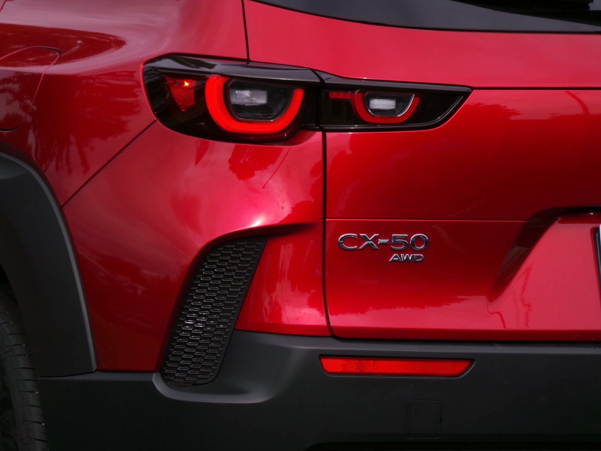 Certified 2025 MAZDA CX-50 AWD 2.5 Hybrid w/ Premium Pkg image 25