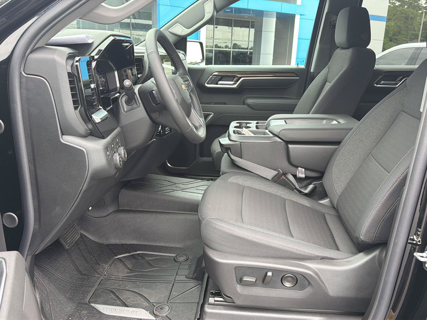 New 2026 Chevrolet Silverado 1500 LT w/ Protection Package AWD/4WD image 10