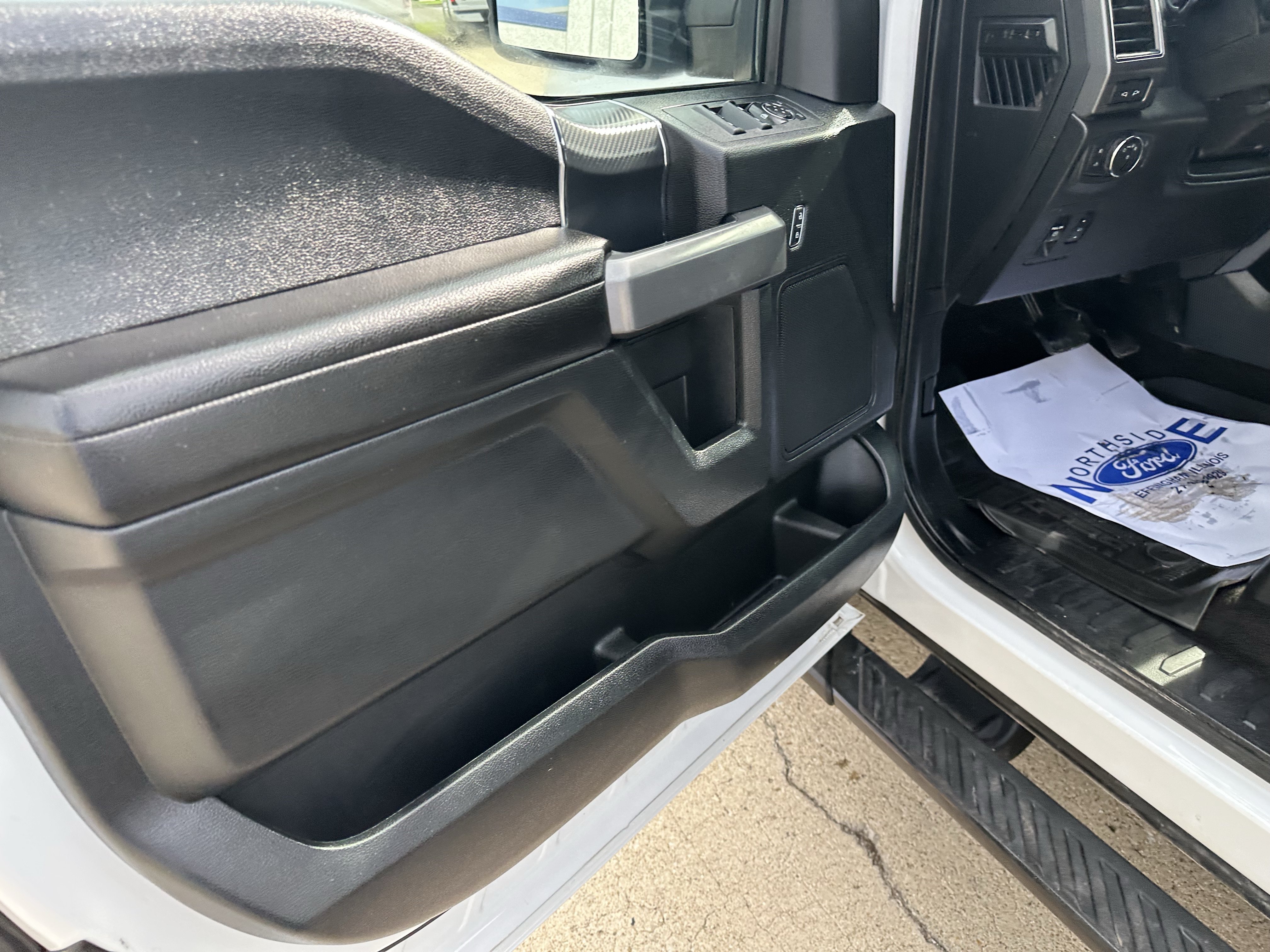 Used 2019 Ford F150 XLT w/ Equipment Group 302A Luxury AWD/4WD image 12