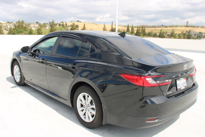Certified 2025 Toyota Camry LE image 5
