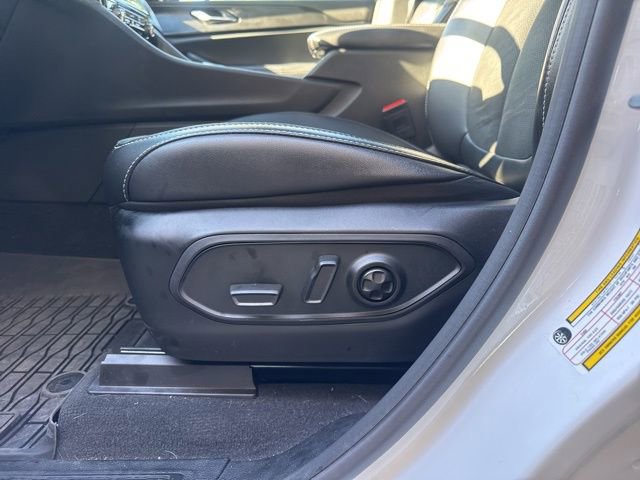 Used 2024 Jeep Grand Cherokee Altitude image 9