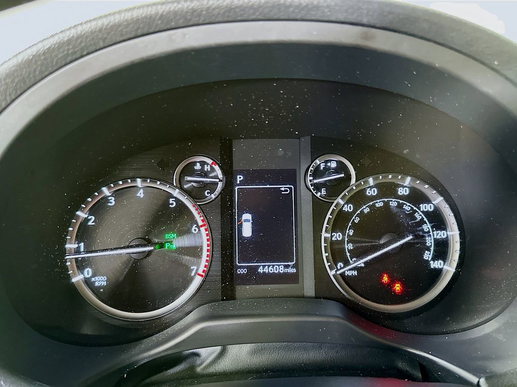 Used 2021 Lexus GX 460 Premium w/ Premium Package image 12