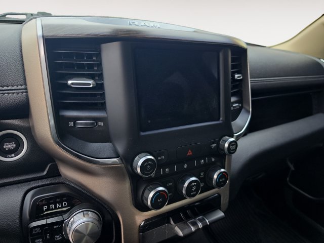 Used 2019 RAM 1500 Laramie AWD/4WD image 14