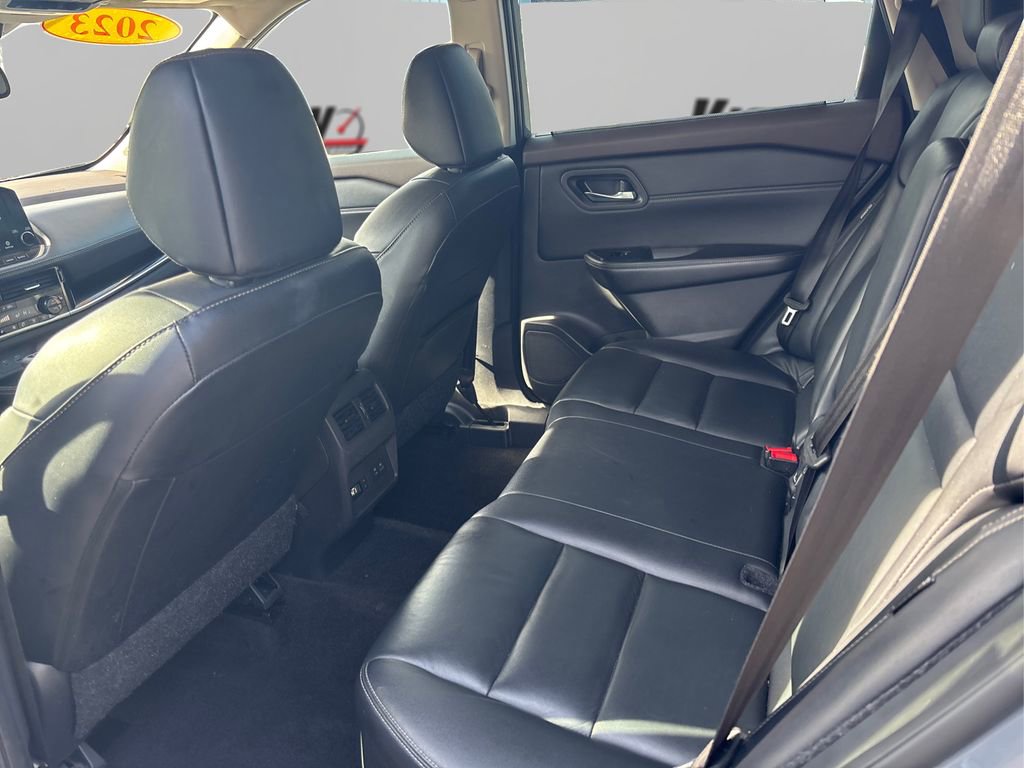 Used 2023 Nissan Rogue SL w/ SL Premium Package image 10
