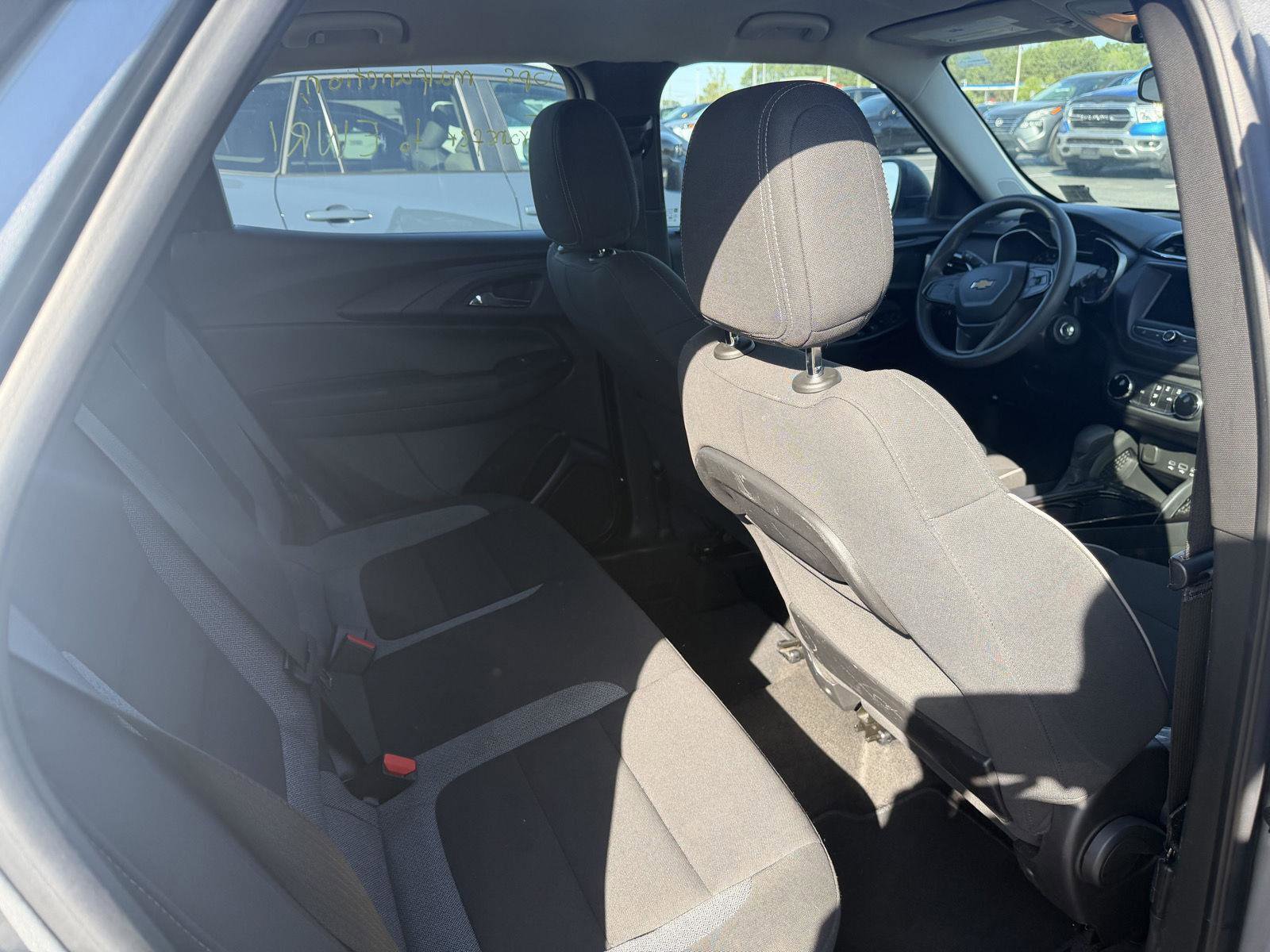 Used 2023 Chevrolet TrailBlazer LS image 10