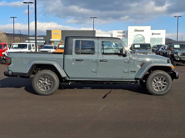 New 2026 Jeep Gladiator Sport image 8