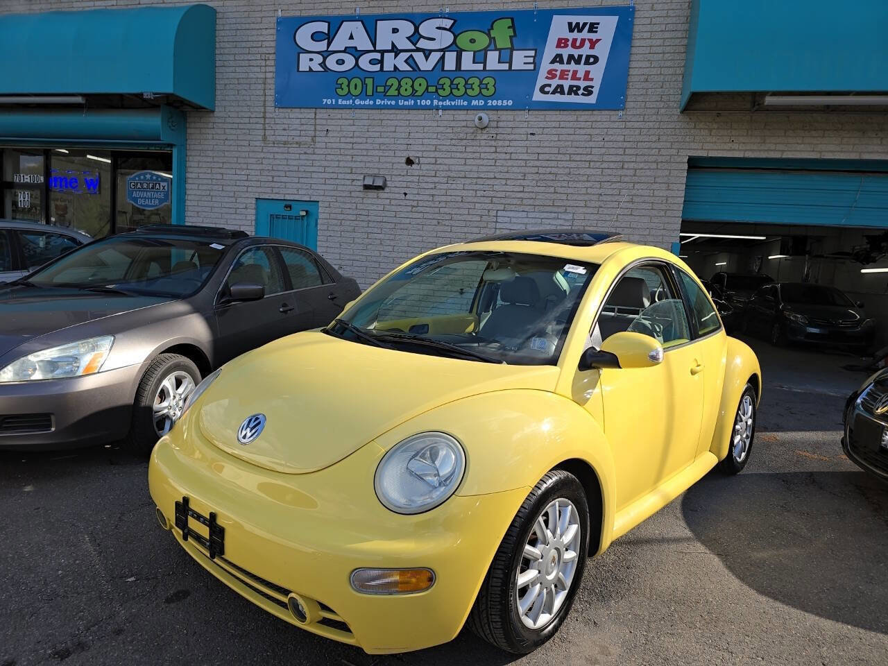 Used 2004 Volkswagen Beetle GLS FWD image 2
