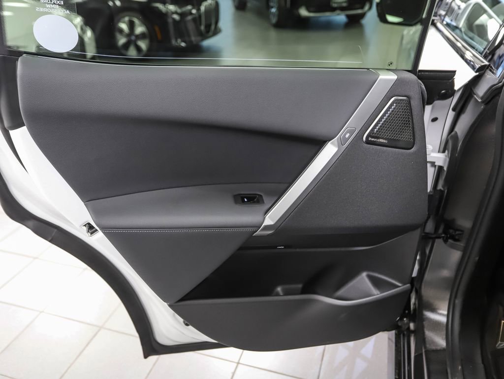 Used 2025 BMW iX M60 w/ Luxury Package image 19