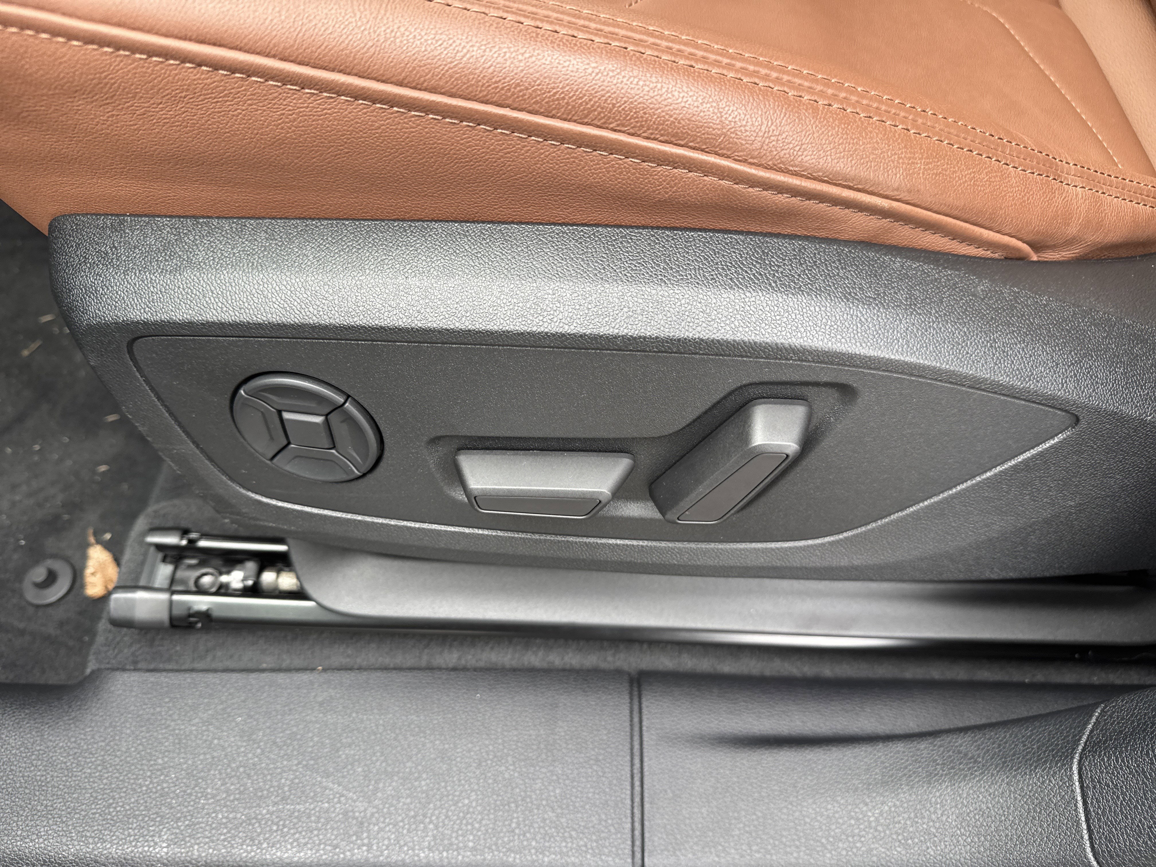 Used 2020 Audi Q3 2.0T Prestige image 12